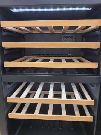 Двухзонный винный шкаф MC Wine W48DB встраиваемый в колонну